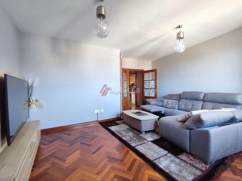 Foto 5d405e55-5176-4411-a0f1-ec3d3a8cd8fa. Rent duplex with heating parking in Alto del Castaño Narón