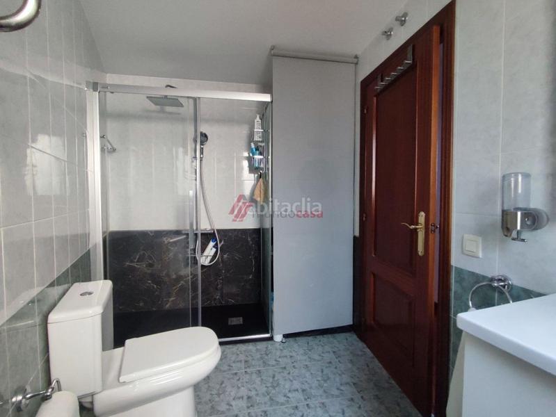 Foto add09202-5935-4aa8-972f-c2b0dc48a470. Rent duplex with heating parking in Alto del Castaño Narón