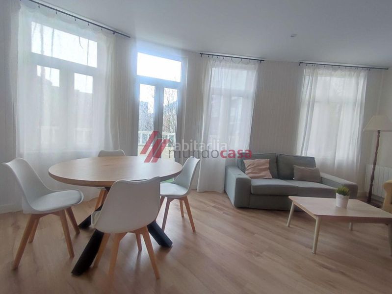 Foto 4ac5f76b-5d35-4f31-8c7a-9f522c303d30. Rent flat with heating in Porta Nova Ferrol