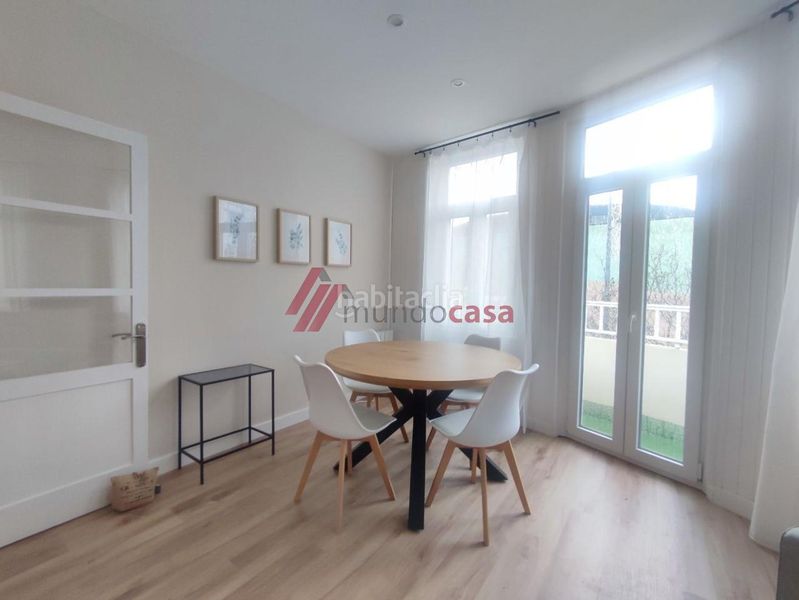 Foto 763c1ec9-626c-4a61-9dce-49c4a0d8db7f. Rent flat with heating in Porta Nova Ferrol