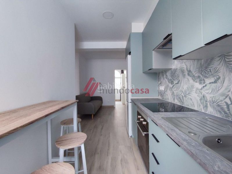 Foto 253bf5d1-8877-4a85-946f-49966d48b594. Rent flat with heating in Centro Ferrol