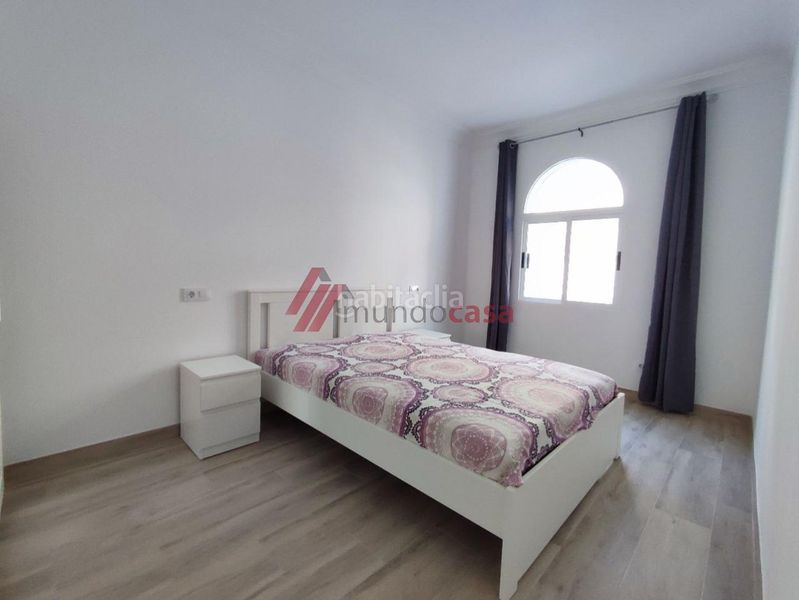 Foto 6fe32158-b2cd-455d-9e7c-51ddadb67241. Rent flat with heating in Centro Ferrol