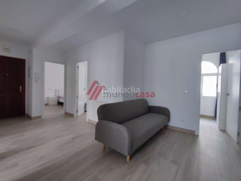 Foto fd795917-9695-42df-bdde-175550be5981. Rent flat with heating in Centro Ferrol