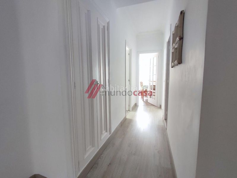 Foto a5c75b43-cba8-4071-886b-2d3bcbc255df. Rent flat with heating in Centro Ferrol