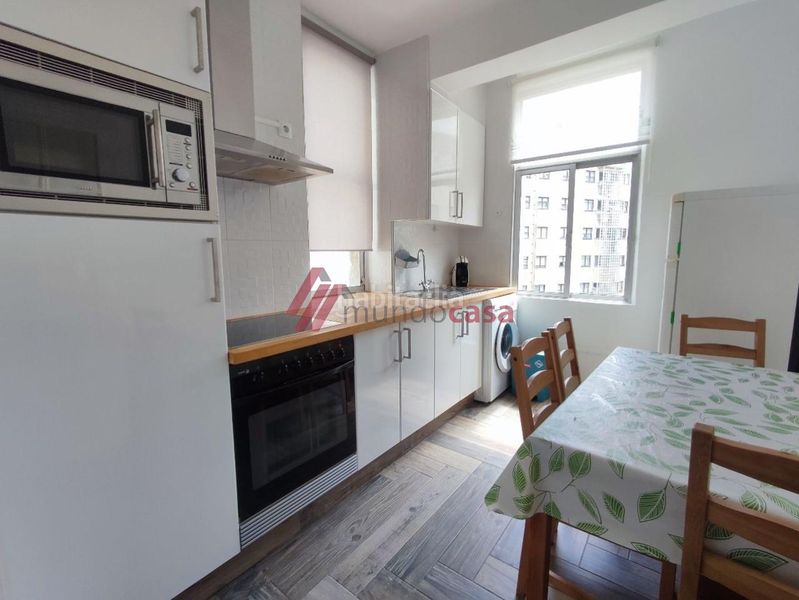 Foto dd7d1cf7-8486-41f1-adc0-9bef067433e0. Rent flat with heating in Centro Ferrol