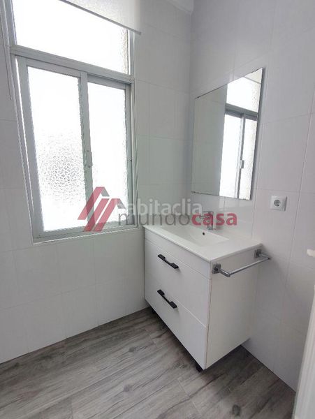 Foto 9465d234-1d79-42b6-9087-9fe3cb67f65c. Alquiler piso en Centro Ferrol