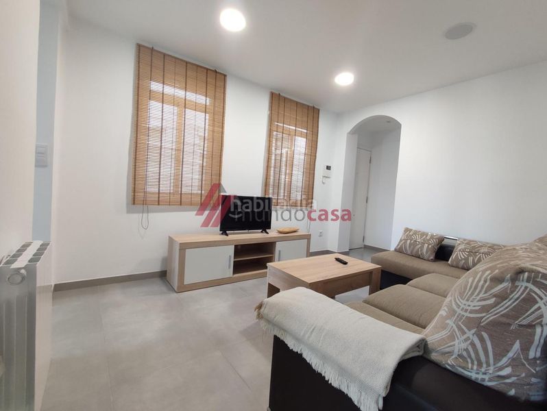 Foto 3bc66ce7-5d13-45fa-9df7-c34f30c56119. Rent flat with heating in Centro Ferrol