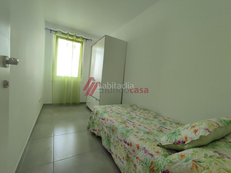 Foto 4b6a228d-1ebf-432b-a596-bd57dd77c951. Rent flat with heating in Centro Ferrol