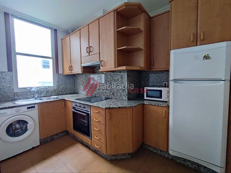Foto 9e39a6a6-d4ed-4f92-9c3f-ab05d477d9fe. Alquiler piso en Centro Ferrol