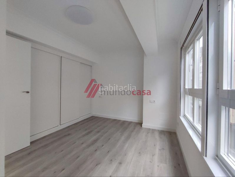 Foto 5a0ed052-48a1-4951-ab08-c24b734d4957. Pis a Centro Ferrol