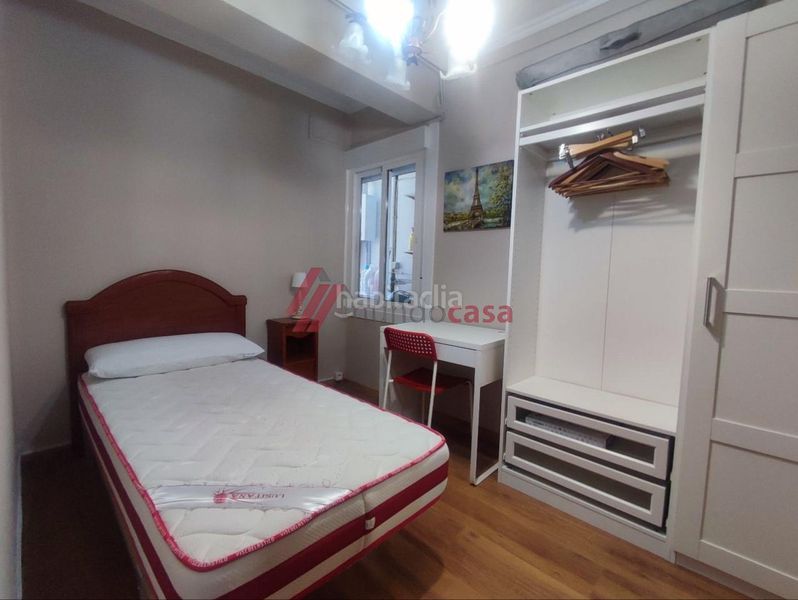 Foto f20e9344-62fa-41b6-9cef-19cb57333751. Lloguer pis a Porta Nova Ferrol