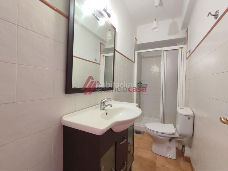 Foto 87086f3a-a5d0-43e1-821b-1b79c38ac7ff. Rent flat in Centro Ferrol