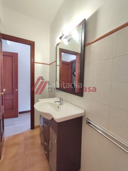 Foto 10e7797f-0365-4b26-bc9a-c3a4a48b16ea. Lloguer pis a Centro Ferrol