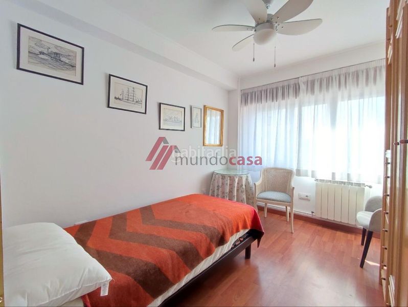 Foto 519f8e2b-ef05-40dd-acb6-e6188421e7b7. Rent flat with heating in Centro Ferrol