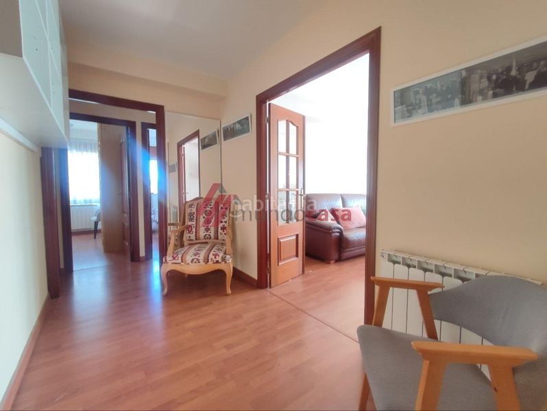 Foto 5e7be193-1e11-4e08-ab58-a8b9b8ff78ad. Rent flat with heating in Centro Ferrol