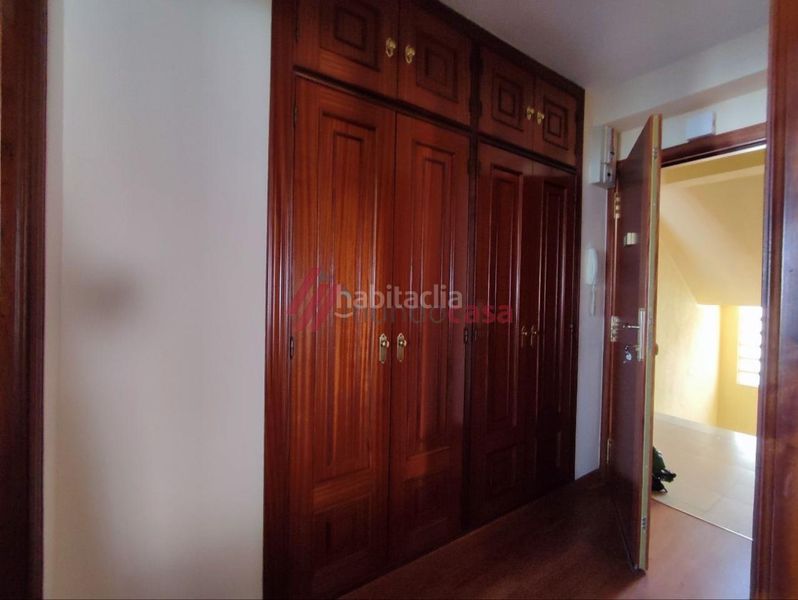 Foto 85f7c1f4-6f01-4a80-b75e-0785f038d6bc. Rent flat with heating in Centro Ferrol