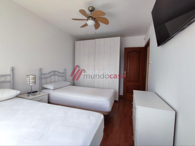 Foto c946ceb6-57d7-4d0d-a987-fca9b988c1df. Rent flat with heating in Centro Ferrol