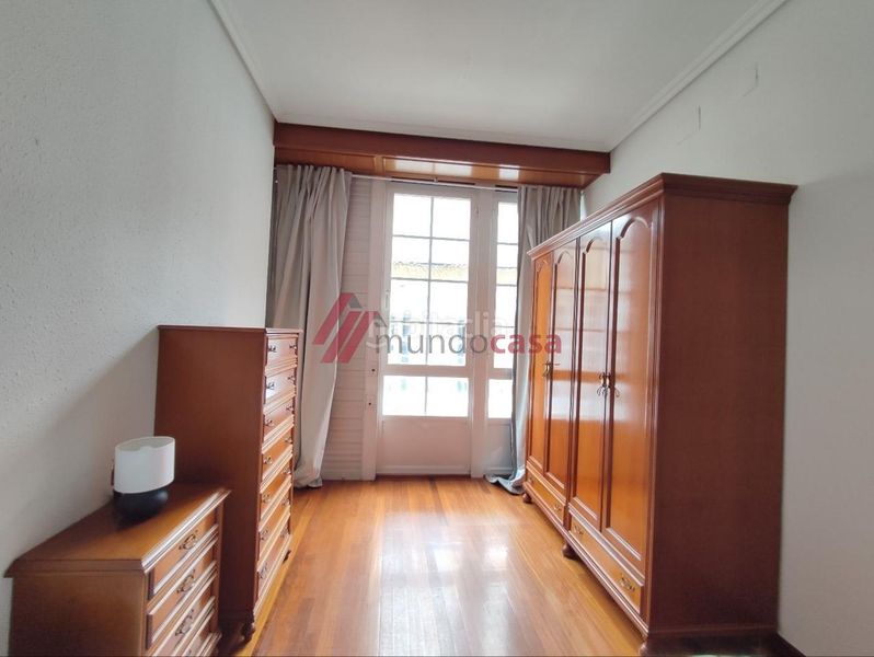 Foto 0825124a-efba-4eb9-9374-cfadf50f38b9. Rent flat with heating in Centro Ferrol