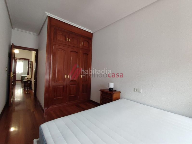 Foto 71076ffa-855e-433c-8708-fb328e5525c4. Rent flat with heating in Centro Ferrol