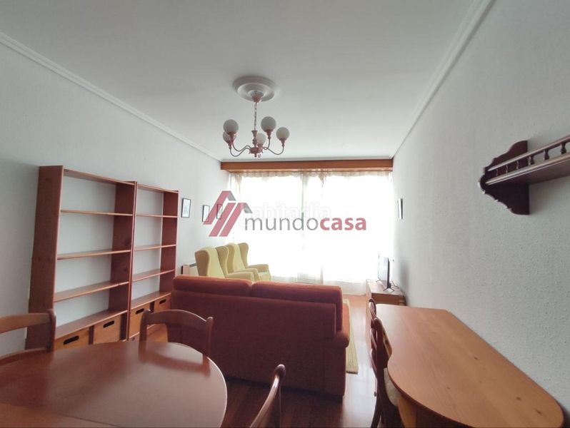 Foto ceb380b4-fe58-44b8-b56f-c55f114c60eb. Rent flat with heating in Centro Ferrol
