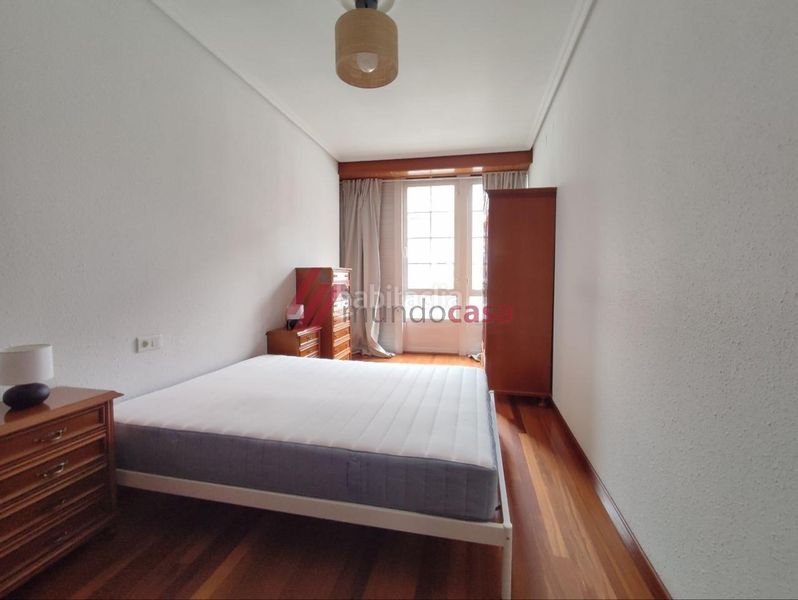 Foto d26f9138-e493-4a2e-a42e-63b041e27602. Rent flat with heating in Centro Ferrol