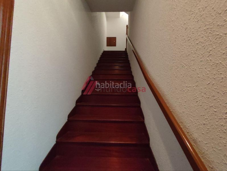Foto e5b73075-3502-4e57-b842-af2d1dea820d. Rent flat with heating in Centro Ferrol