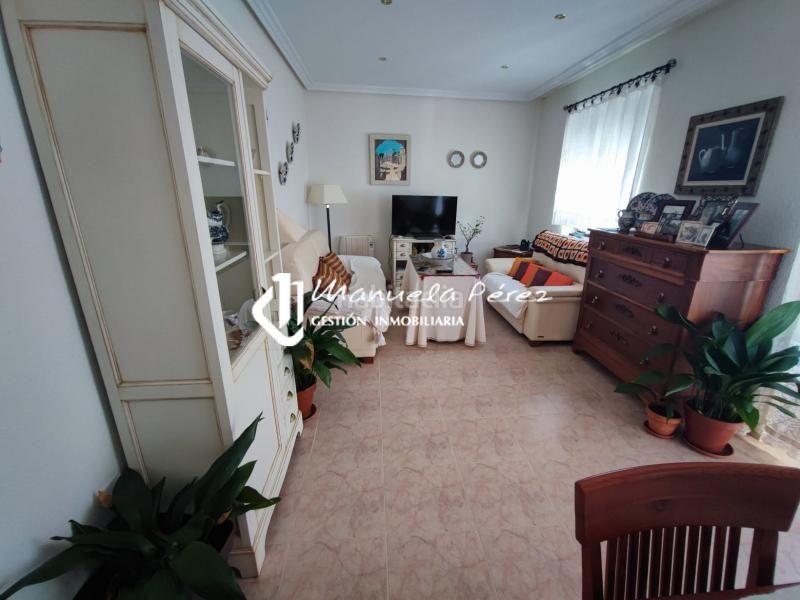 Foto 865362dc-aef8-4347-b5a9-5b66d9ac6ae0. Appartamento con riscaldamento in Casco Antiguo Cáceres