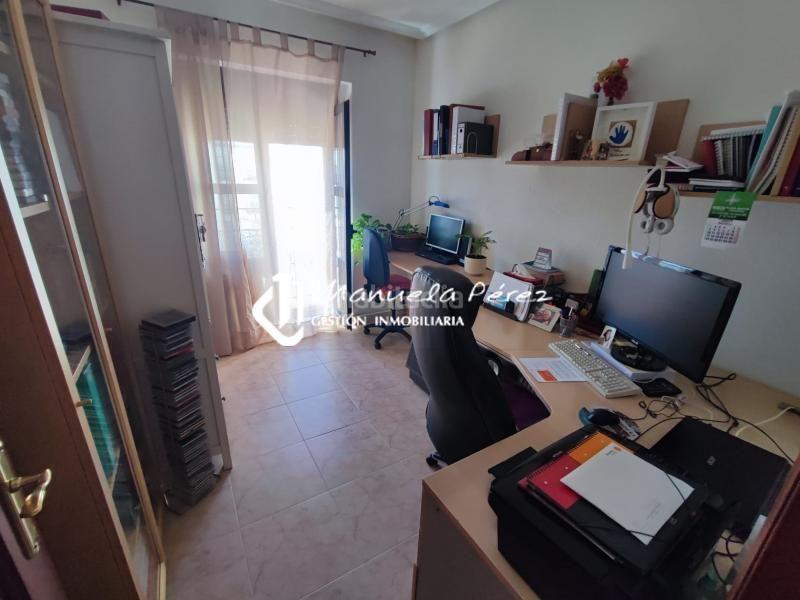 Foto 3327608f-338e-45a8-9fce-ee1a1a502cc4. Appartement avec chauffage dans Casco Antiguo Cáceres