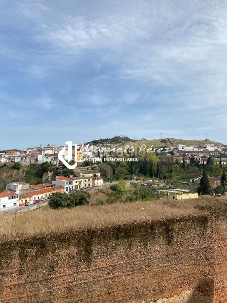 Foto a121d3aa-6217-412a-8259-5df4735a88d0. Maison dans Casco Antiguo Cáceres
