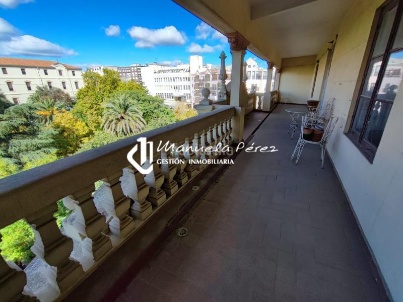 Foto e1854c68-2256-4c2e-a034-e1a5546701a2. Flat with parking in Centro Cáceres