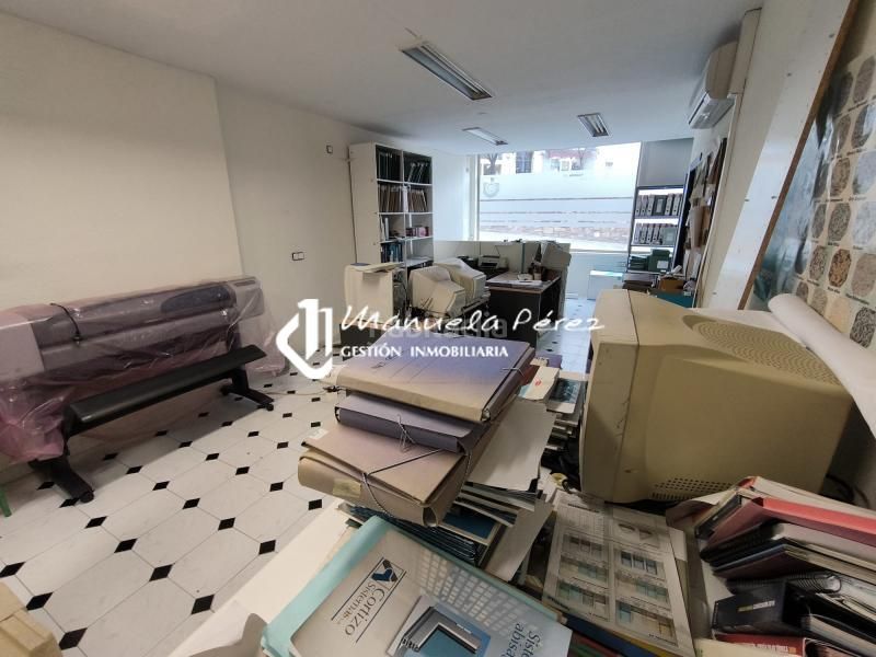 Foto 4ed4bd86-9bd4-40d4-a00c-969b78f860d2. Local comercial en Casco Antiguo Cáceres