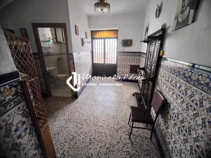 Foto d4a1f1e1-ecc4-4d96-8bfd-664233ab5647. Rent flat in Casco Antiguo Cáceres