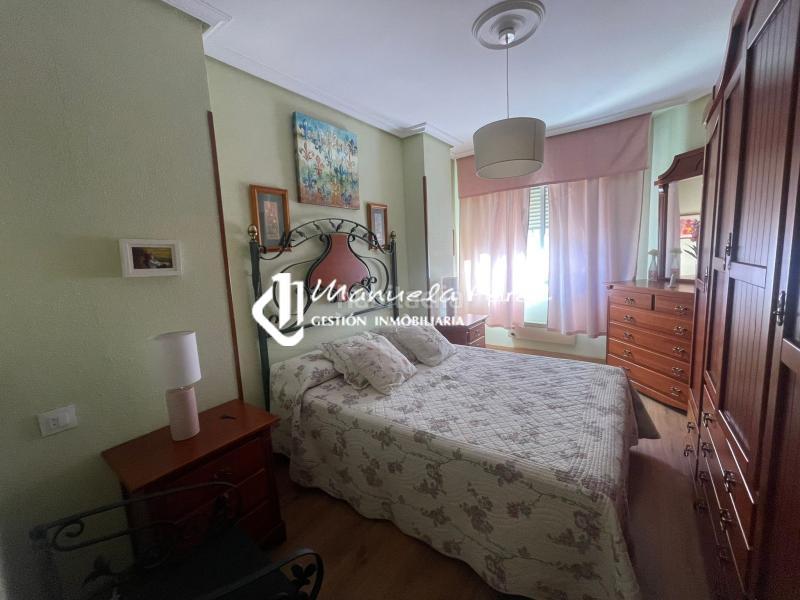 Foto 8f8029af-0a51-48ed-988d-d7e3a27c1875. Miete etagenwohnung in Casco Antiguo Cáceres