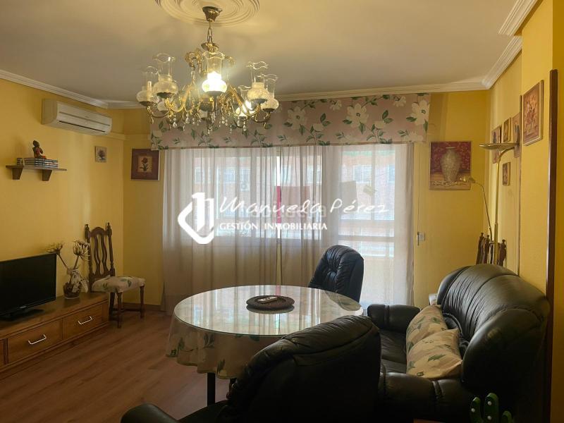 Foto ed4fcdac-fd75-4602-a5ff-807d4d0e20d6. Miete etagenwohnung in Casco Antiguo Cáceres