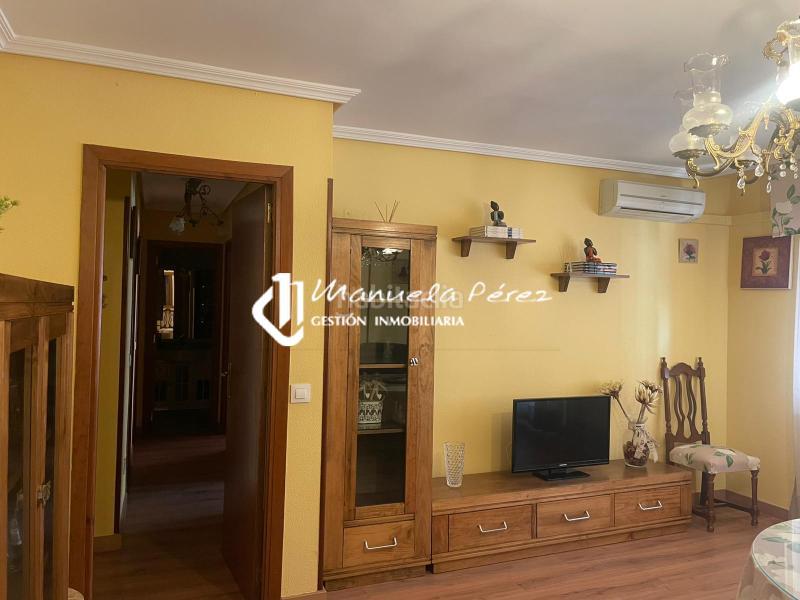 Foto bb2204e7-647d-4dcf-b46b-ea6627db1c3d. Alquiler piso en Casco Antiguo Cáceres