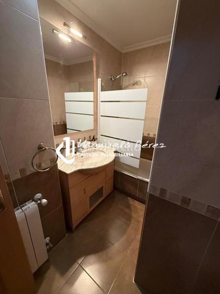 Foto d372f437-de60-48e6-8bd9-a90561415420. Miete etagenwohnung mit heizung parking in Casco Antiguo Cáceres