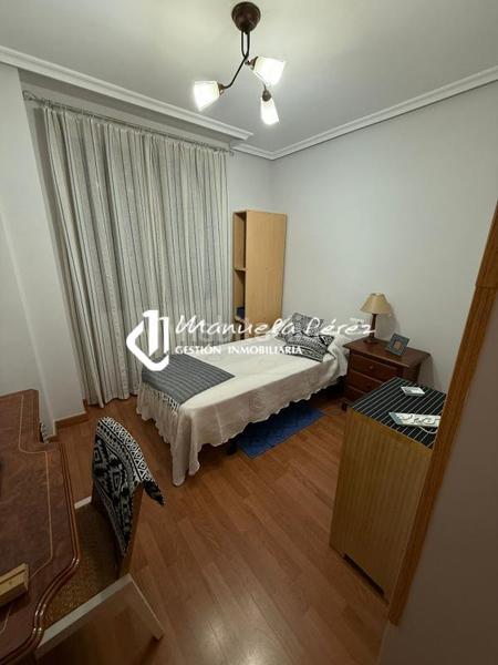 Foto 1d6e2888-b3d1-4678-b576-dc107ed38daa. Rent flat with heating parking in Casco Antiguo Cáceres