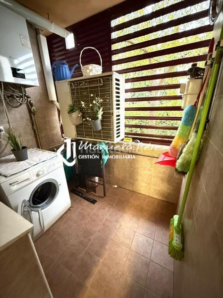 Foto 91a893f7-b113-4e1f-89af-a976f0096531. Rent flat with heating parking in Casco Antiguo Cáceres