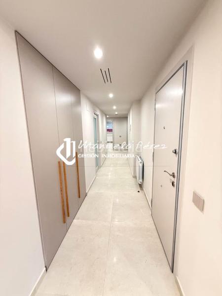 Foto 4c040ffa-3862-4a11-8727-d73f1106fab1. Appartamento con riscaldamento in Casco Antiguo Cáceres