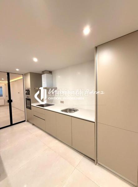 Foto 68a26d9f-64ad-4525-a233-30561288e6dd. Appartamento con riscaldamento in Casco Antiguo Cáceres