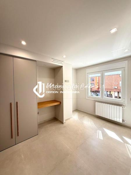 Foto bbc68f75-71d7-41af-bc9d-64614ffcd077. Appartamento con riscaldamento in Casco Antiguo Cáceres