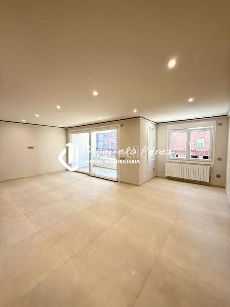 Foto f3428576-3cb0-4d9d-9ef9-47df9b1f0f9a. Appartamento con riscaldamento in Casco Antiguo Cáceres