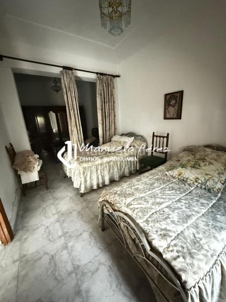 Foto 9619fce5-2776-4fbf-9450-c1174929c806. House with heating in Casco Antiguo Cáceres