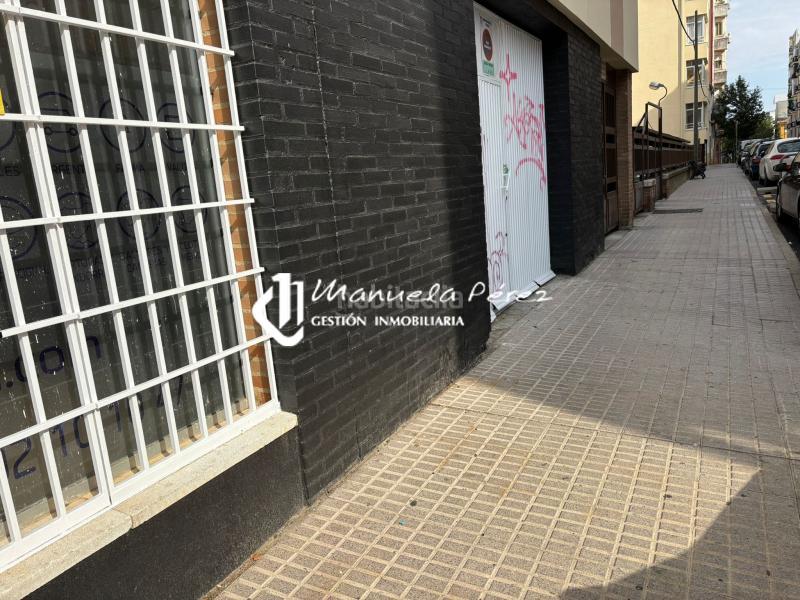 Foto 4ae6bd86-7ddc-45fa-a686-cf10d4e07ac9. Lloguer local comercial a Casco Antiguo Cáceres