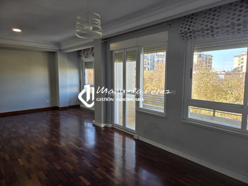 Foto 61ac61c6-9614-4145-a8d3-e85bd9c623d2. Etagenwohnung mit heizung in Casco Antiguo Cáceres