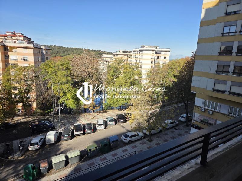 Foto e8a2e2ad-7c85-4e48-b321-86fde5146686. Etagenwohnung mit heizung in Casco Antiguo Cáceres