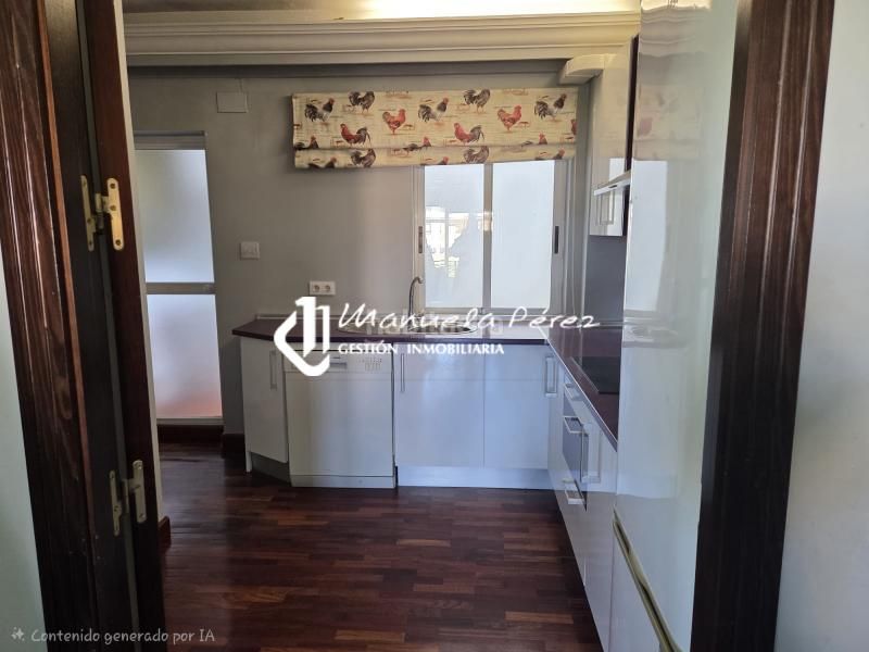 Foto fe312478-f817-4795-ba77-ae5854725c2f. Flat with heating in Casco Antiguo Cáceres