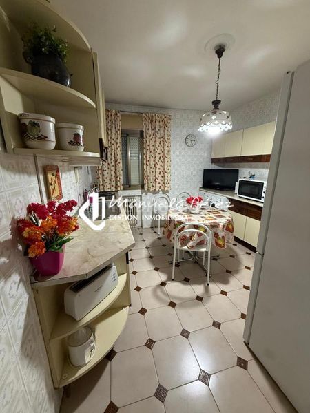 Foto 5b825247-9e24-436d-b4e2-9a1c29305d15. Etagenwohnung mit heizung parking in Centro Cáceres