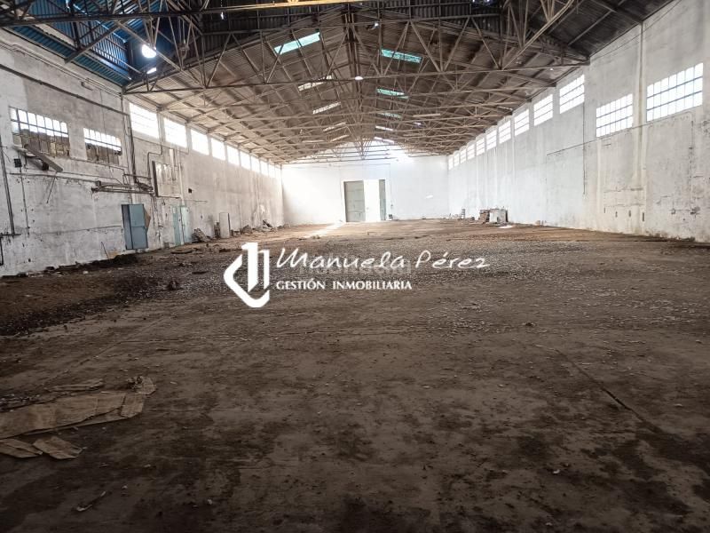 Foto 59fd7889-52fb-45ed-adbd-8436bba0f085. Nave industrial en Navalmoral de la Mata