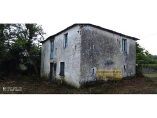 Masia a Sarria. Casa con parcela
